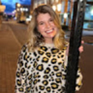 Meet your Posher, Cayleigh